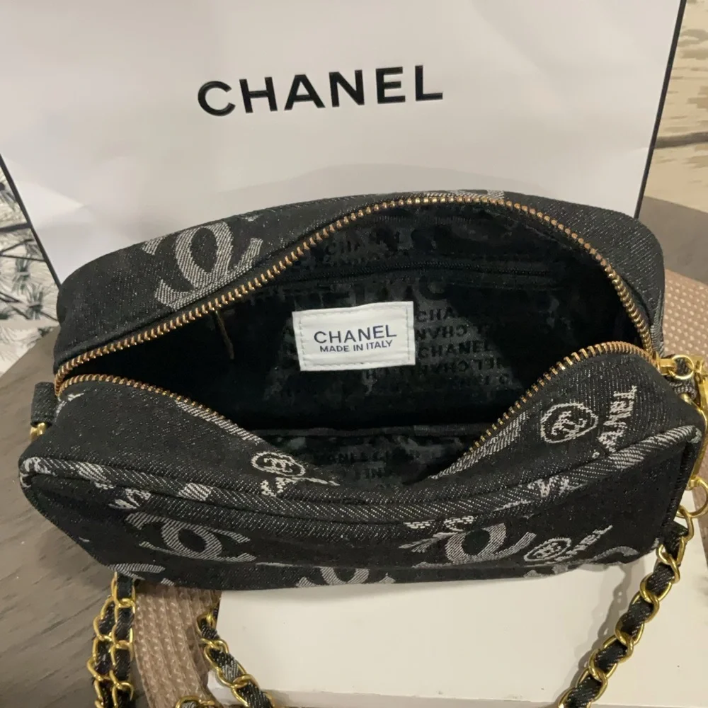 Denim Crossbody Bag with Gold Chain - Picture 3 of 7